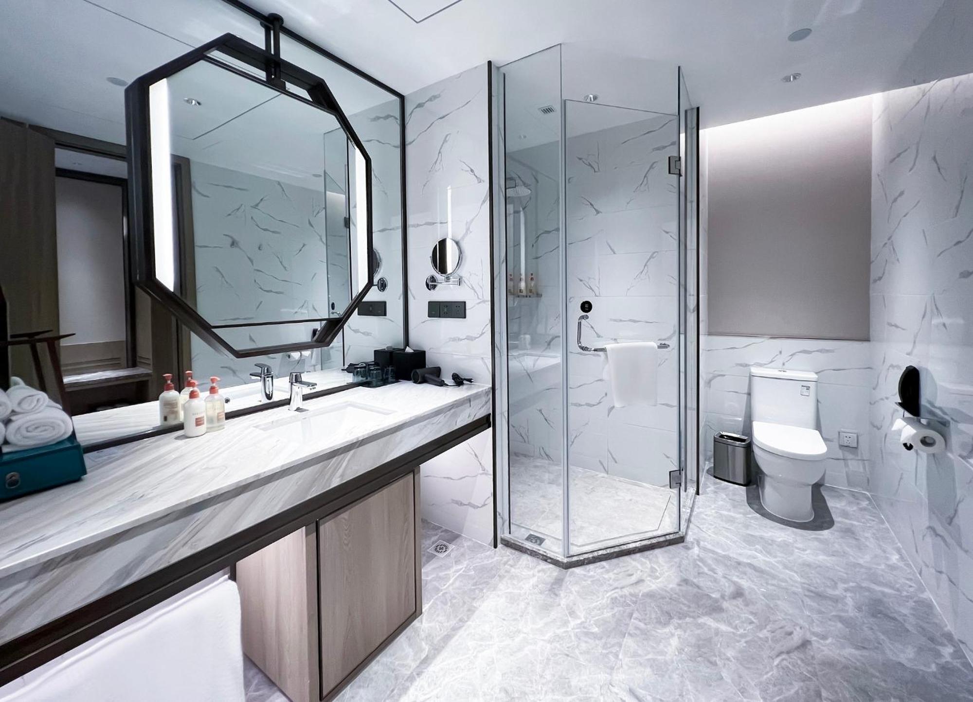 Crowne Plaza Hangzhou Linping By Ihg Buitenkant foto