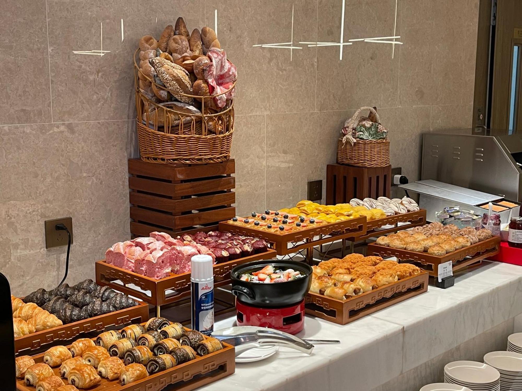 Crowne Plaza Hangzhou Linping By Ihg Buitenkant foto
